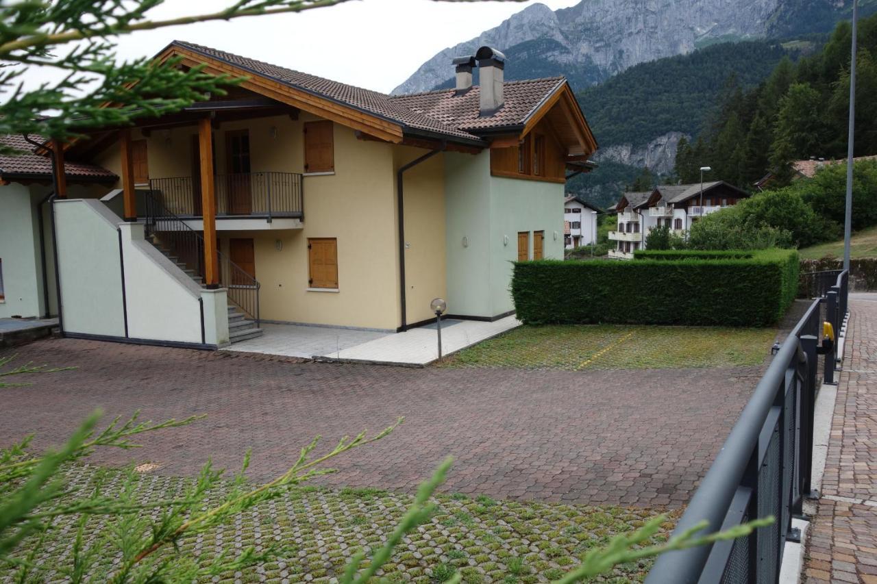 Chalet Arianna Apartment Molveno Exterior foto